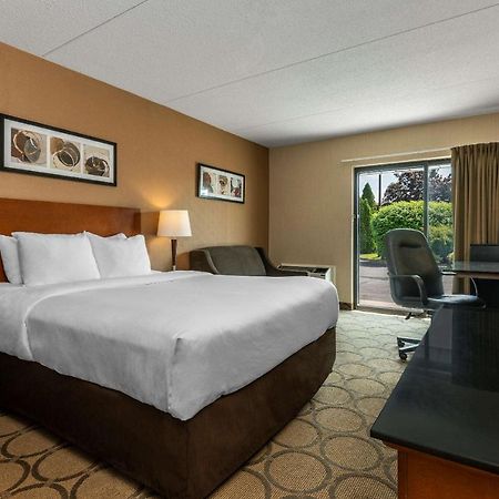 Comfort Inn Sherbrooke Exteriör bild