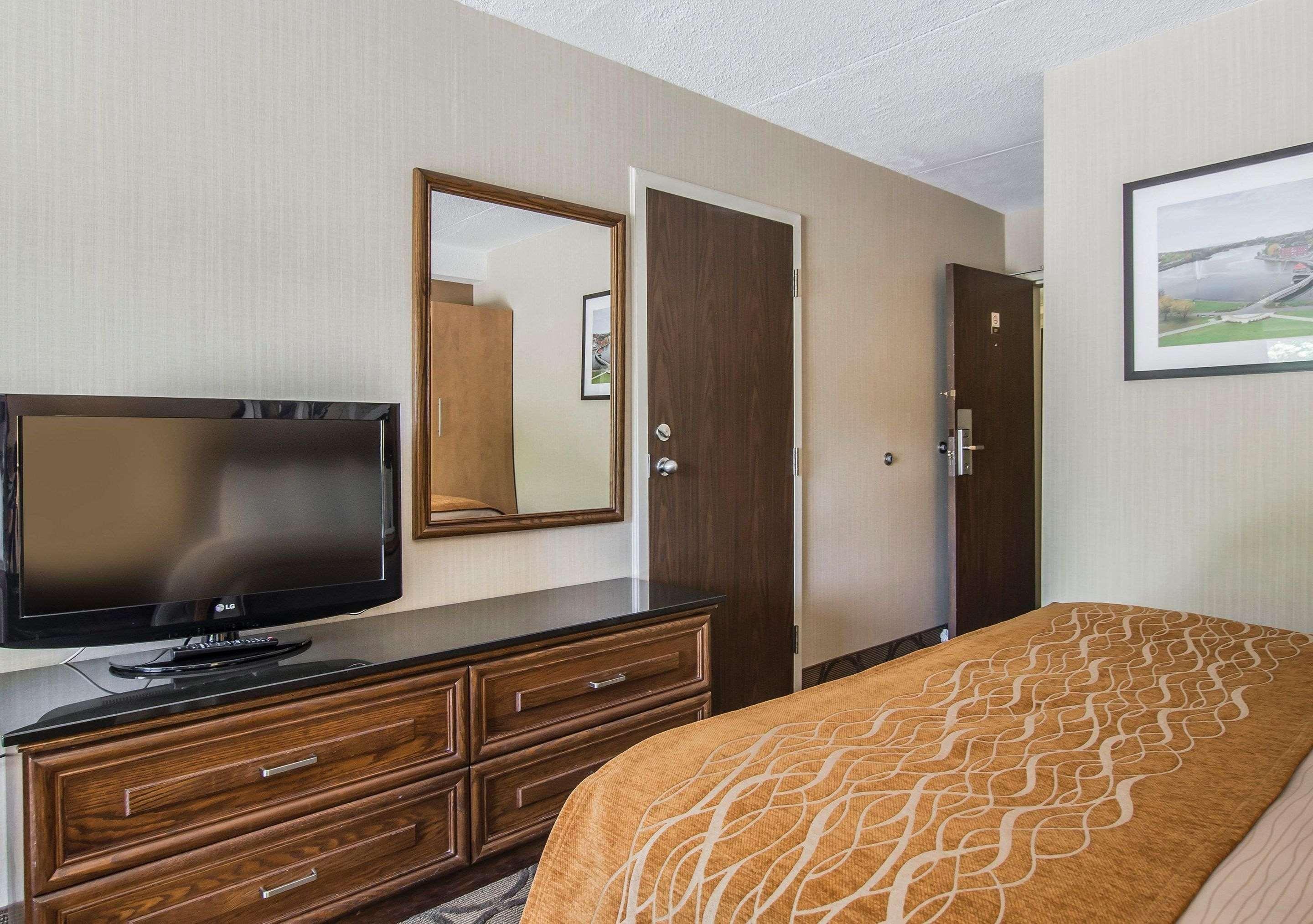Comfort Inn Sherbrooke Exteriör bild