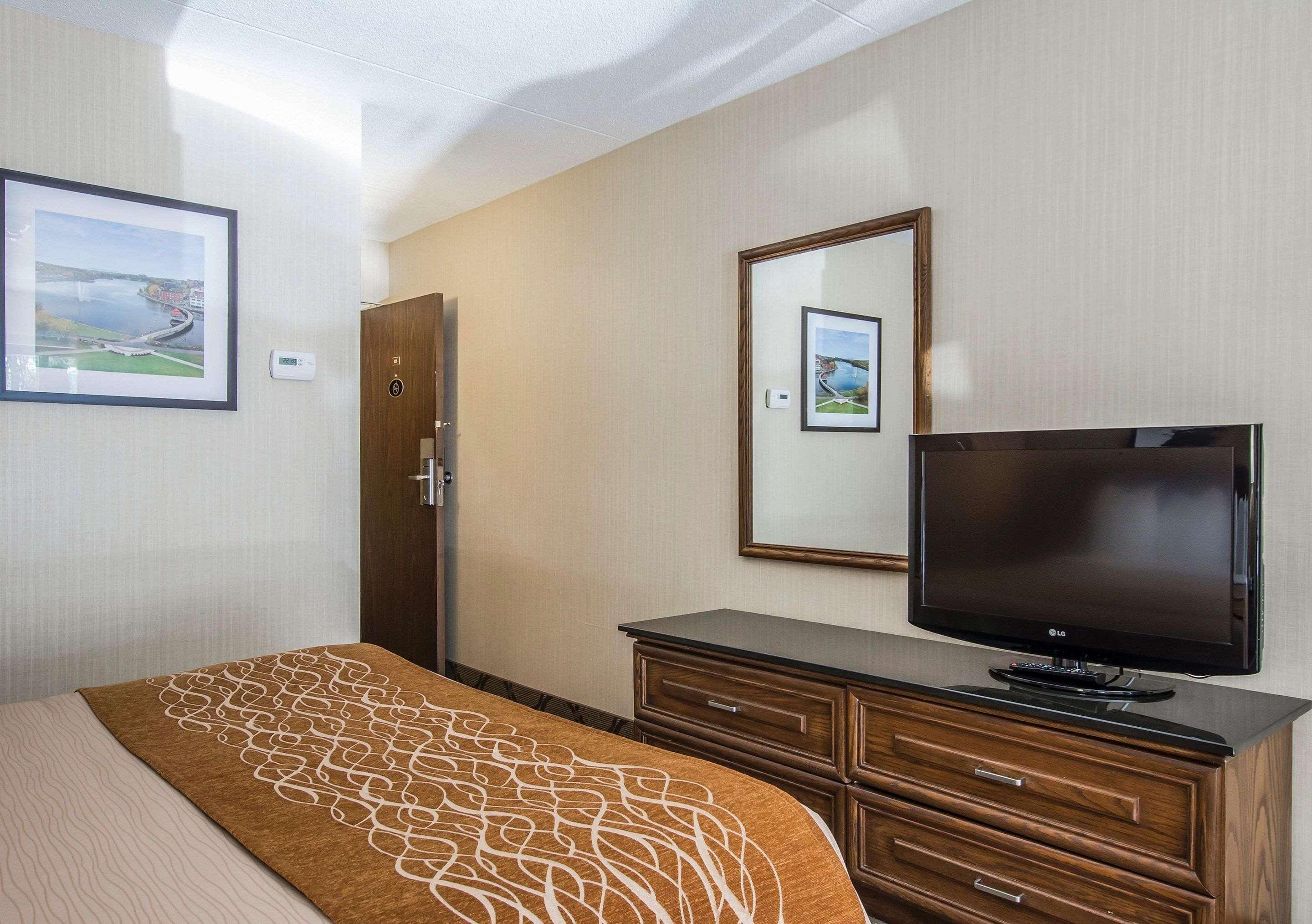 Comfort Inn Sherbrooke Exteriör bild