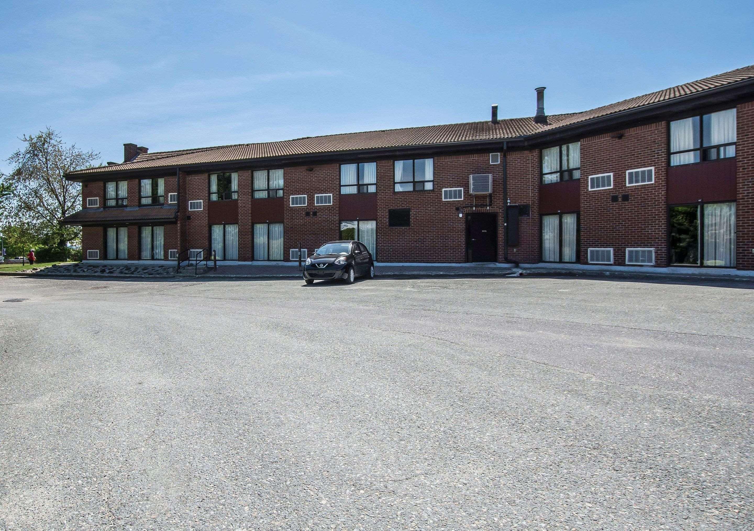 Comfort Inn Sherbrooke Exteriör bild