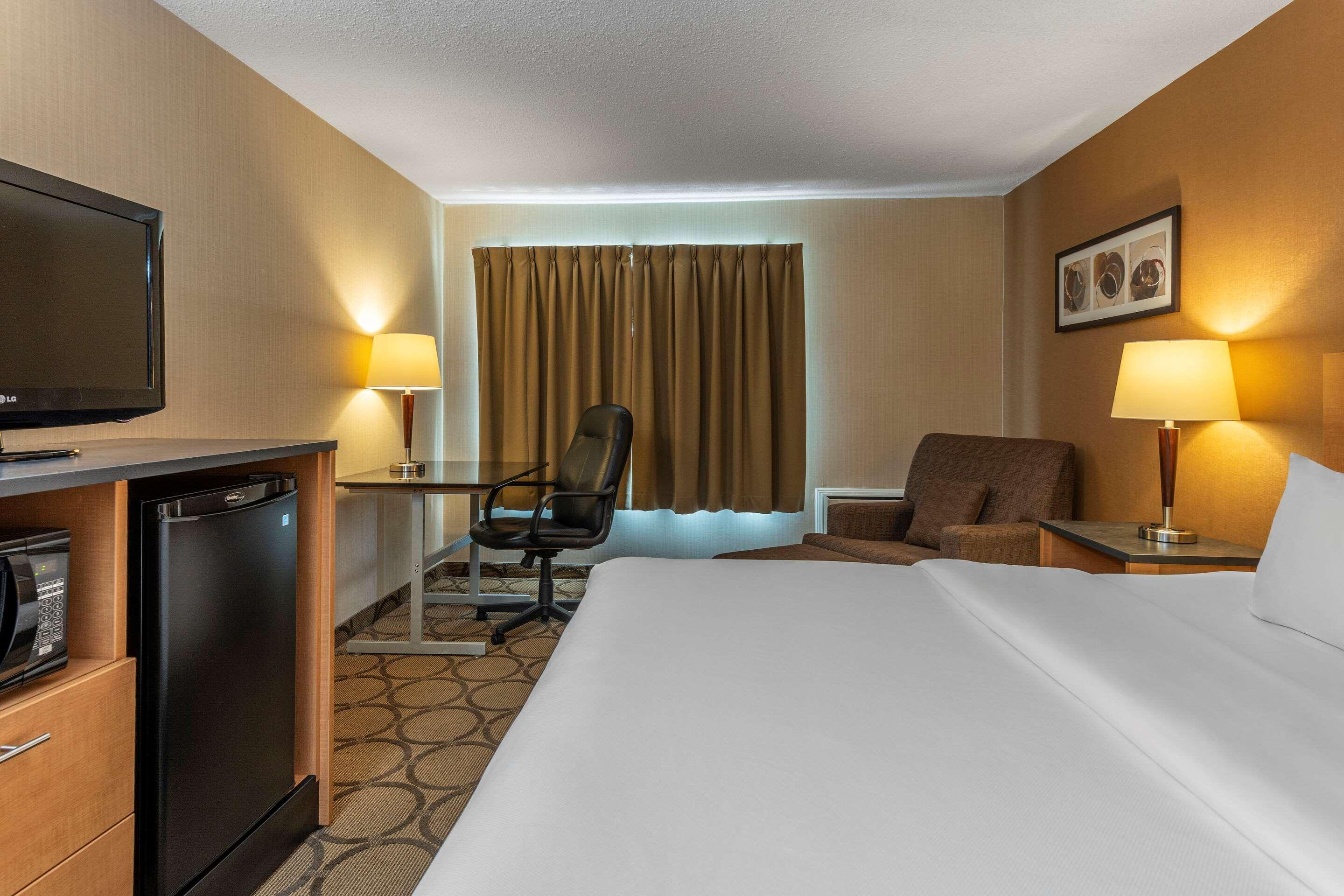 Comfort Inn Sherbrooke Exteriör bild
