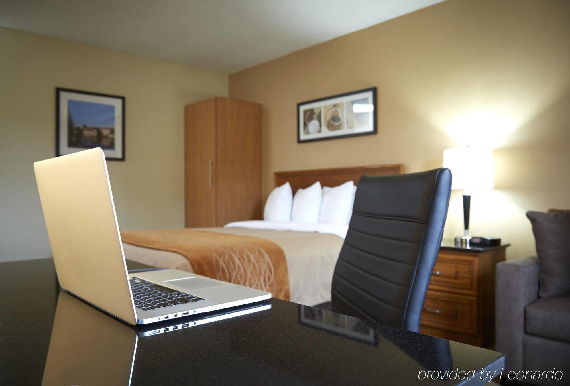 Comfort Inn Sherbrooke Exteriör bild